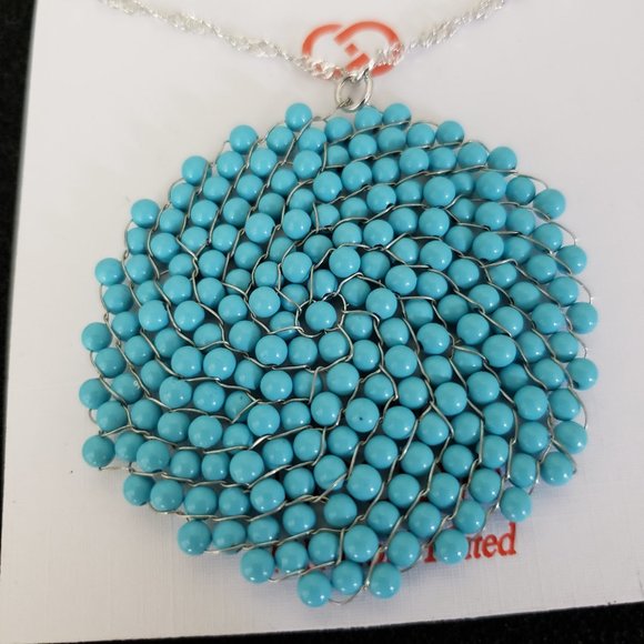 Jewelry - NEW Large Turquoise Circle lace Hematite Necklace